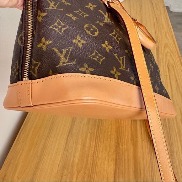 ✅AUTHENTIC✅LOUIS VUITTON ALMA PM - Picture 11 of 16